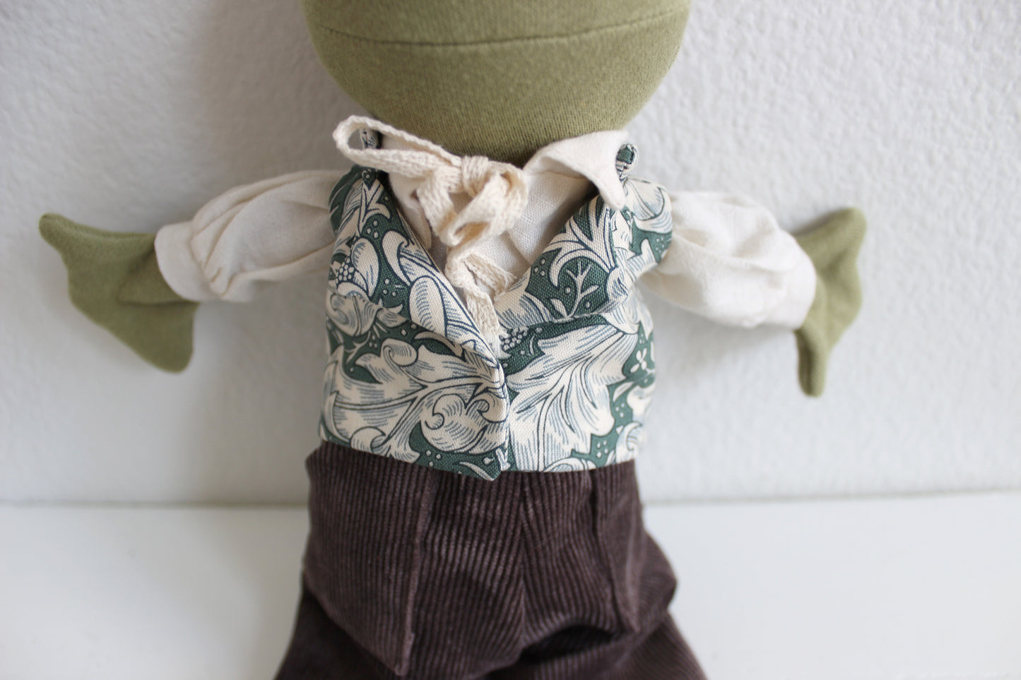 Green Scroll Leaf Gentlemen's Vest