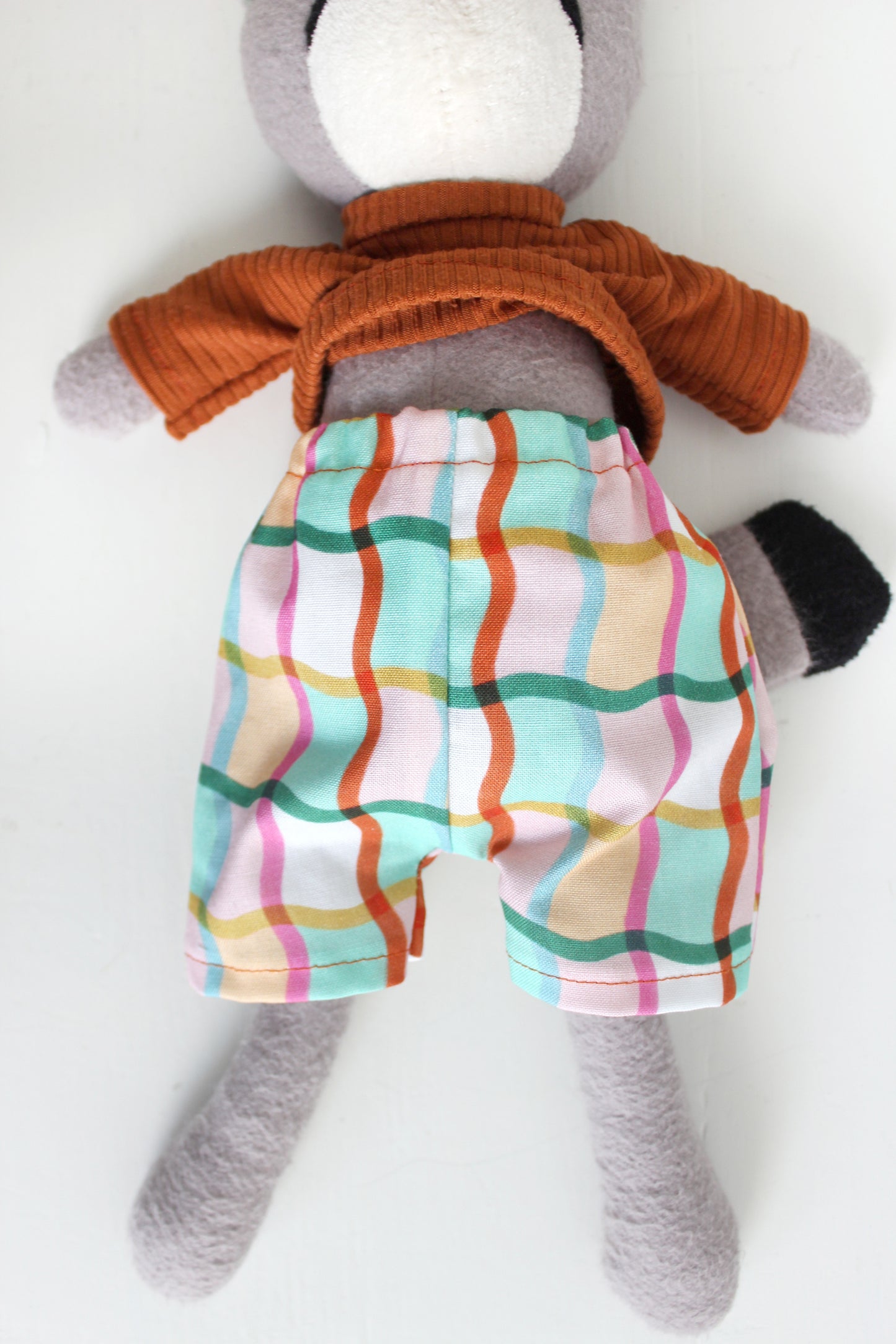 Ripple Elastic Waist Shorts