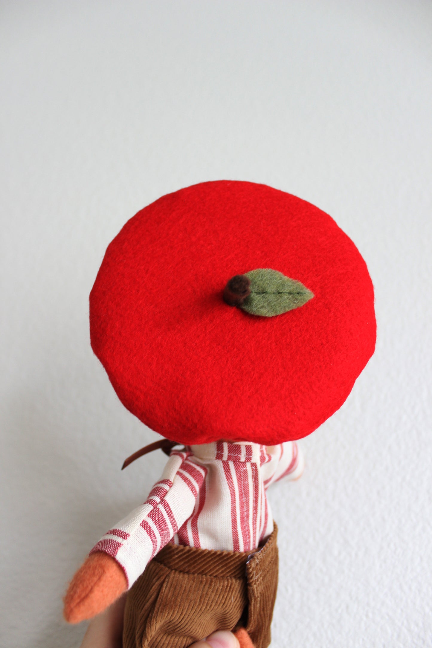 *PREORDER* Apple Beret