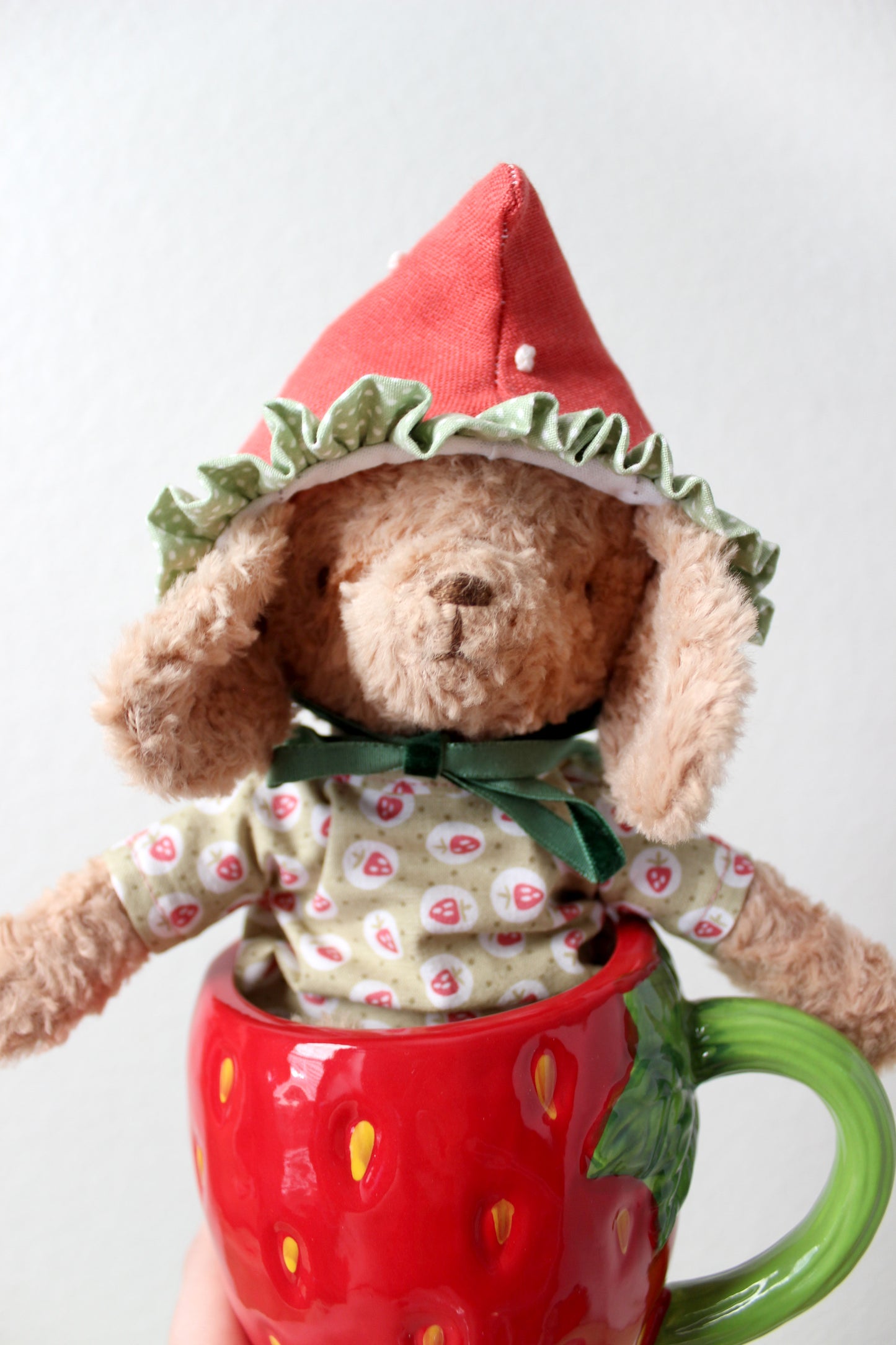 Strawberry Dewdrop Bonnet