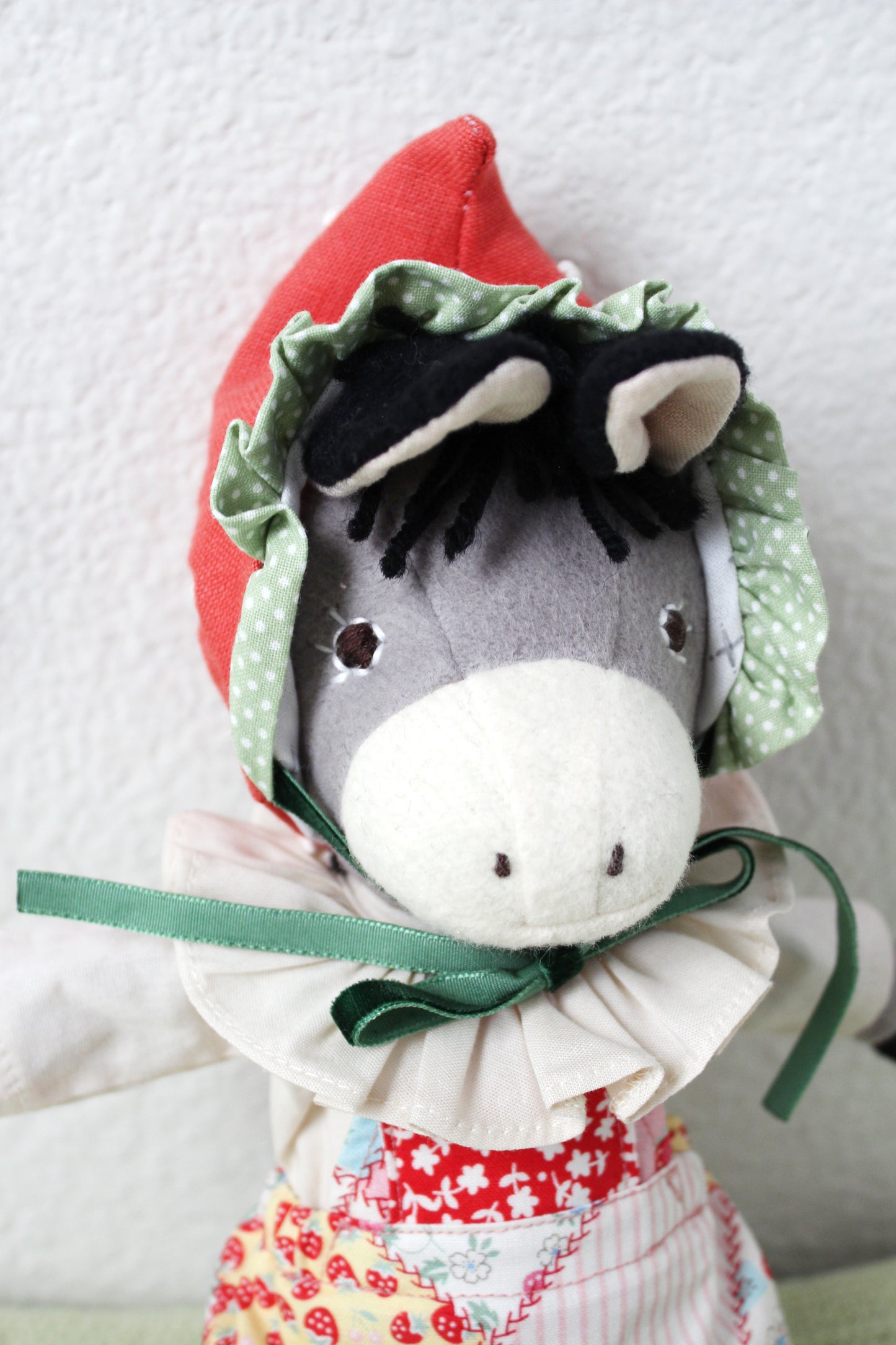 Strawberry Dewdrop Bonnet