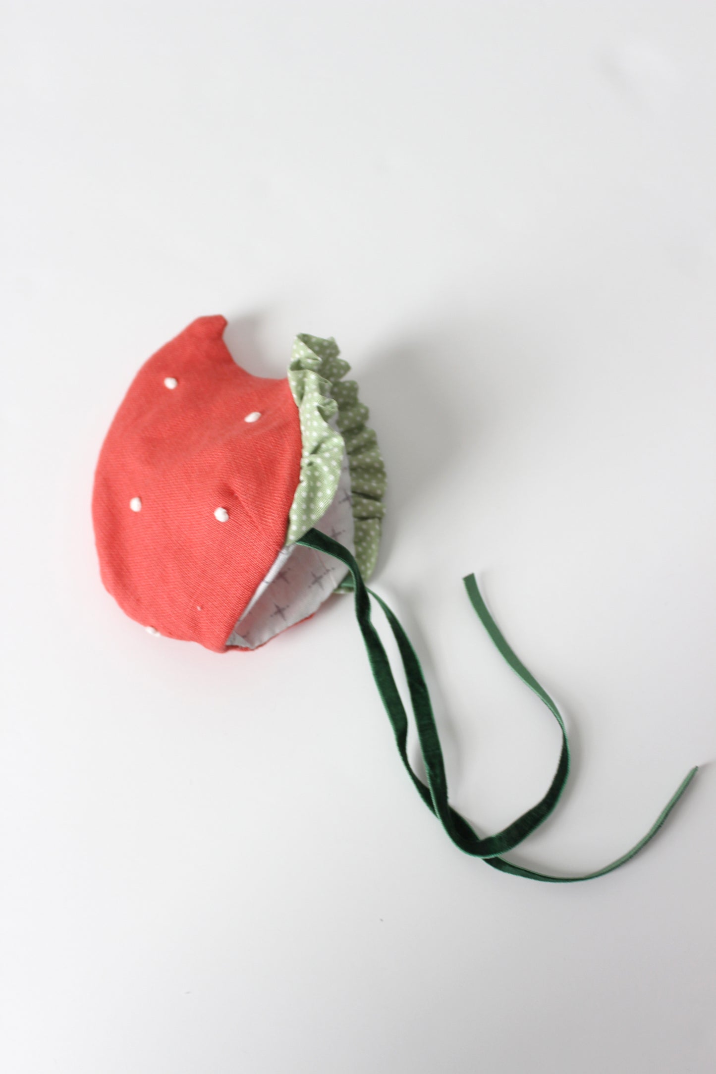 Strawberry Dewdrop Bonnet