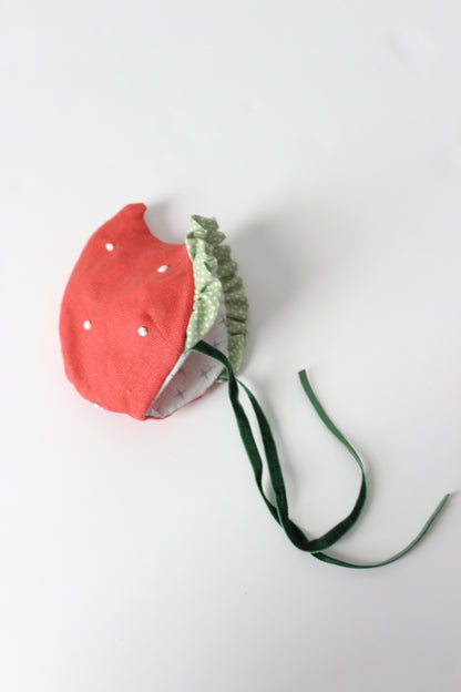 Strawberry Dewdrop Bonnet